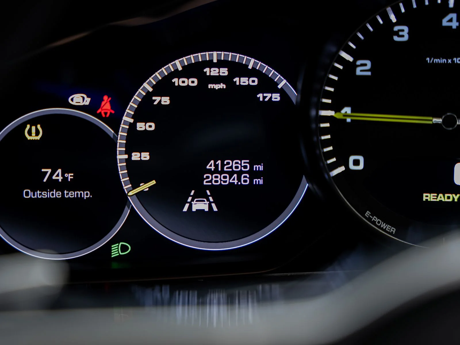Used 2019 White Porsche Base image 46