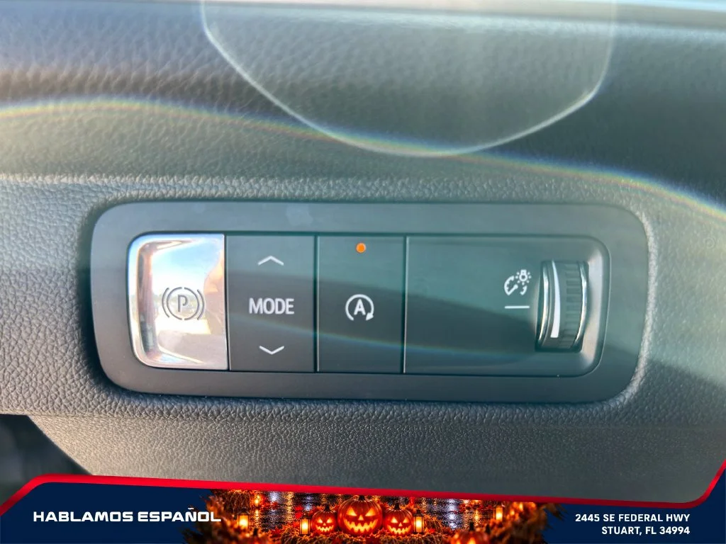 Used 2026 Mosaic Black Metallic Chevrolet LT image 16