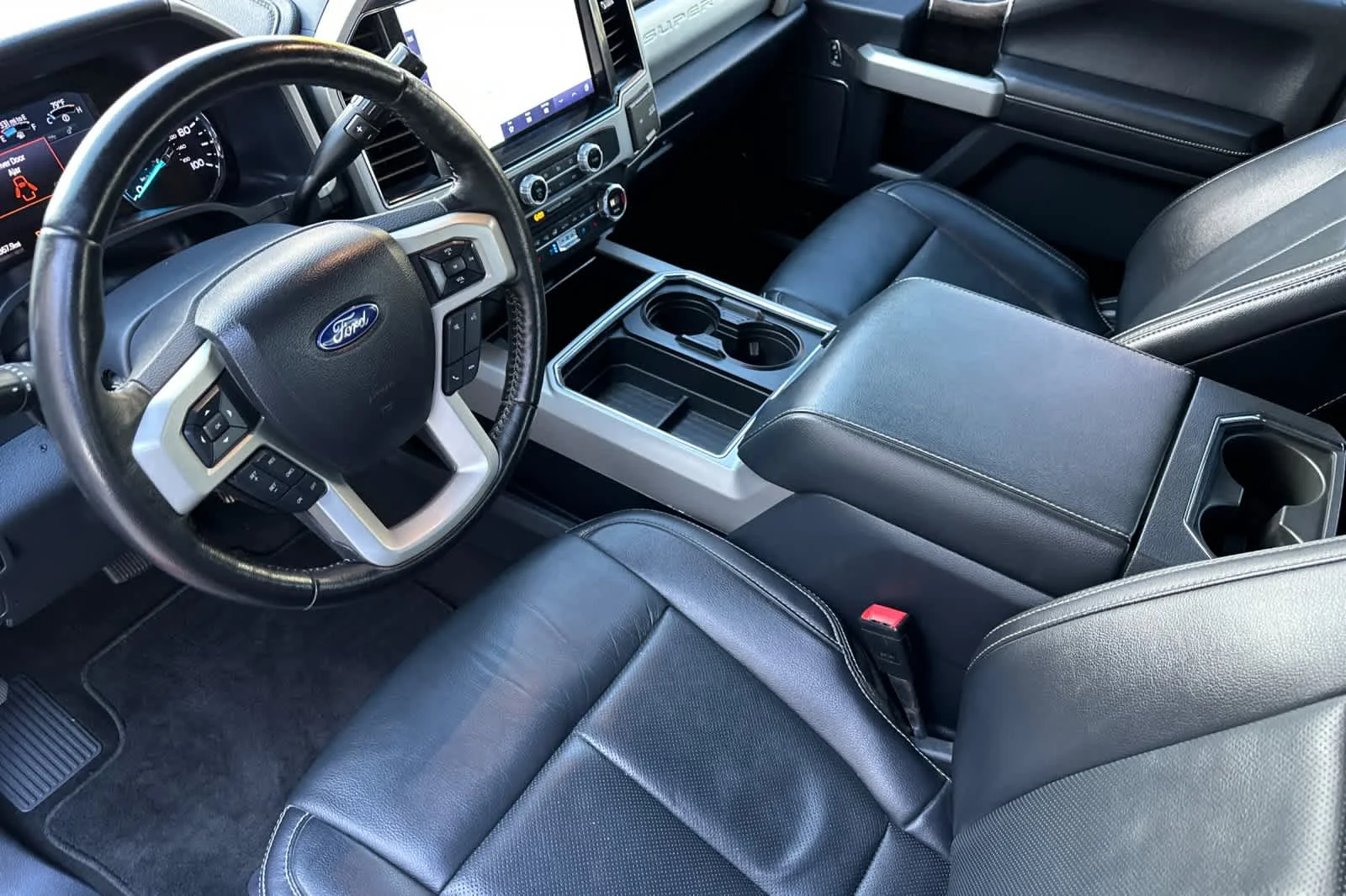 Used 2022 Stone Gray Metallic Ford LARIAT image 11