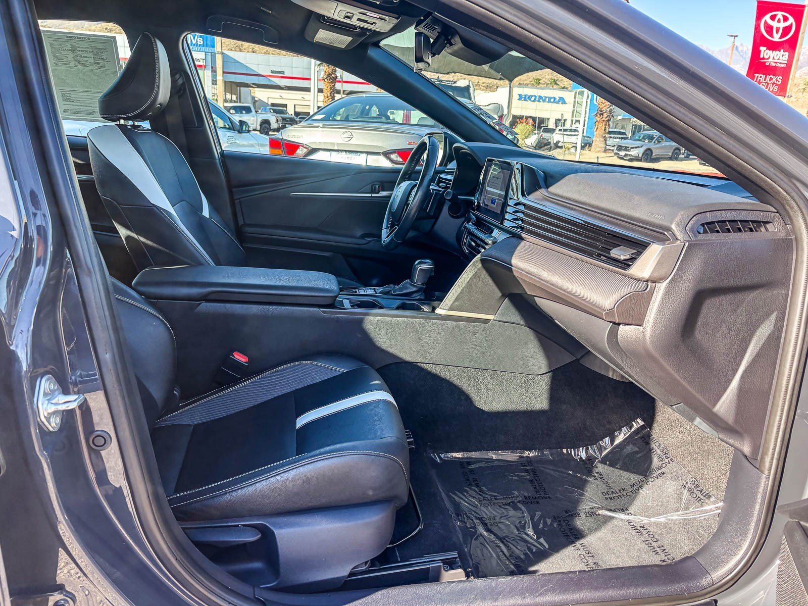 Used 2025 Underground Toyota SE image 18