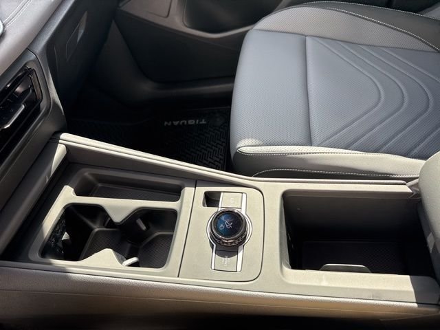 New 2026 Black Pearl Volkswagen 2.0T SE image 22