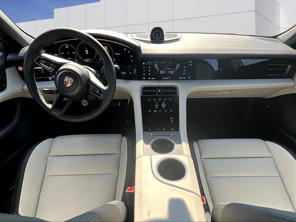 2025 Porsche Taycan Base - Photo 13