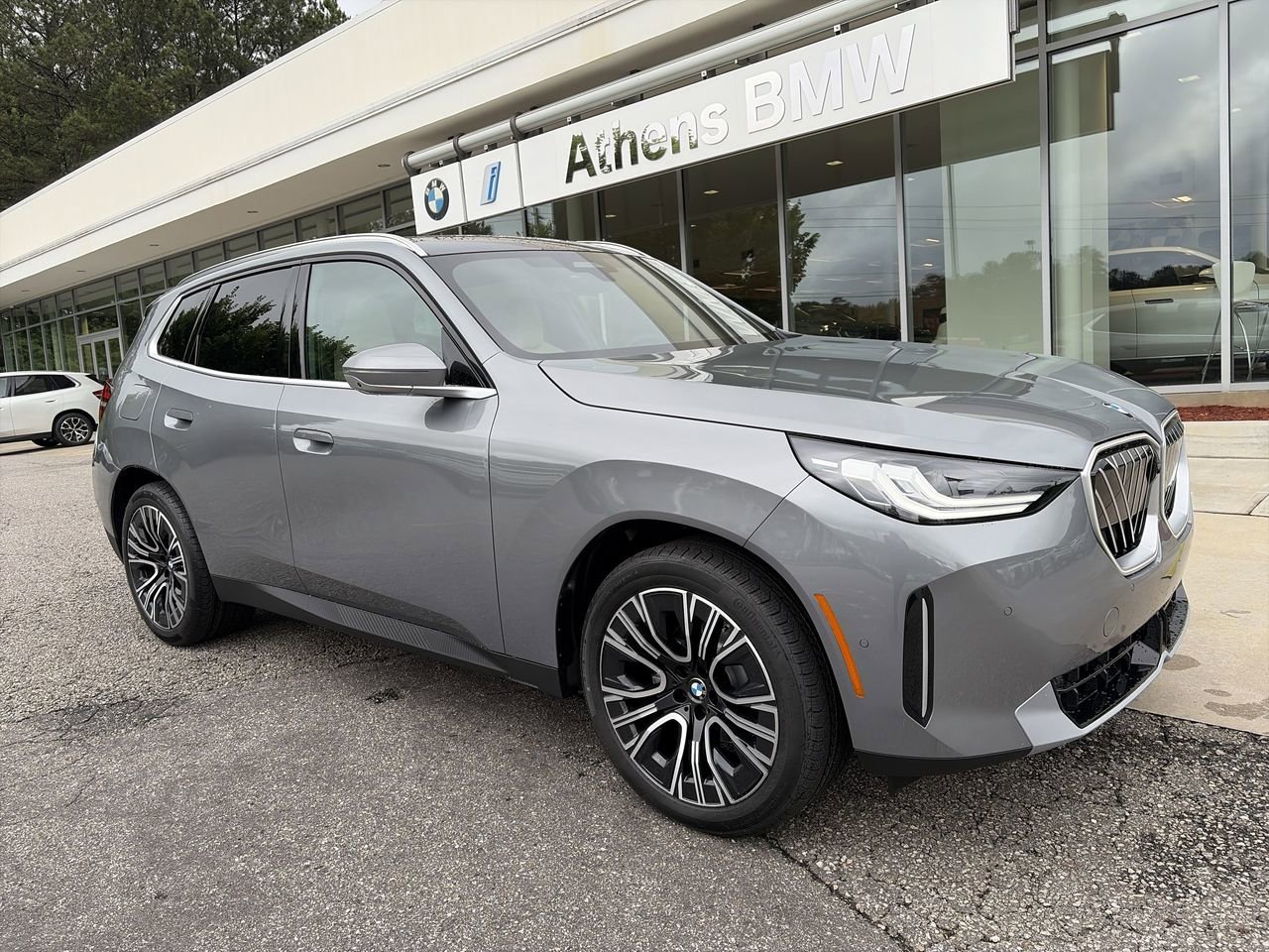 New 2026 Skyscraper Grey Metallic BMW 30 xDrive image 2