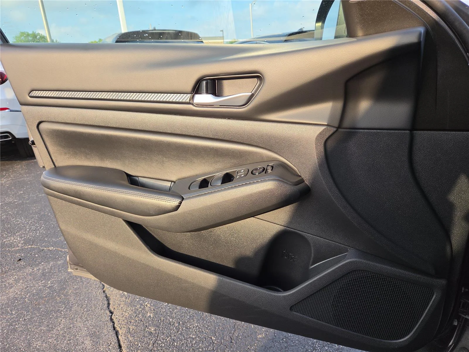 Used 2024 Gun Metallic Nissan 2.5 SV image 16