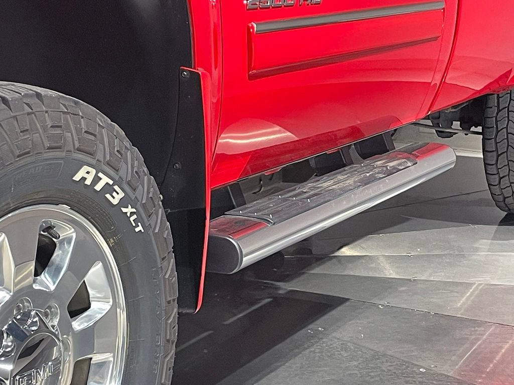 Used 2011 FIRE RED GMC SLE image 14