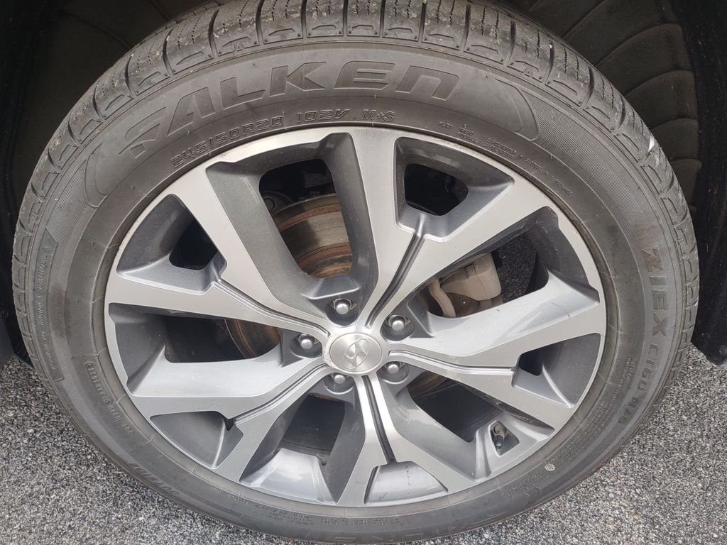 Used 2022 White Hyundai SEL image 10