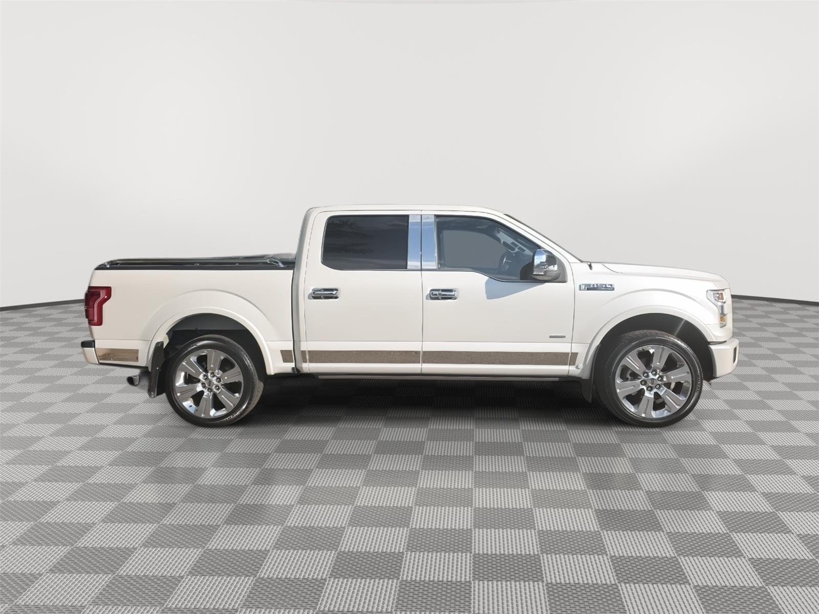 Used 2016 White Platinum Metallic Tri-Coat Ford Limited image 4