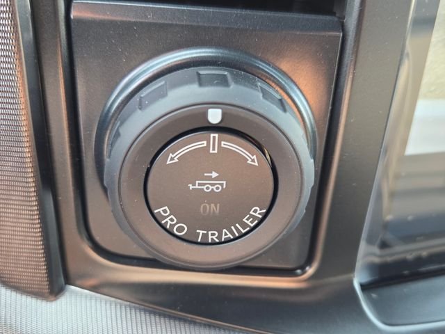 New 2026 Star White Metallic Tri-Coat Ford Platinum image 55