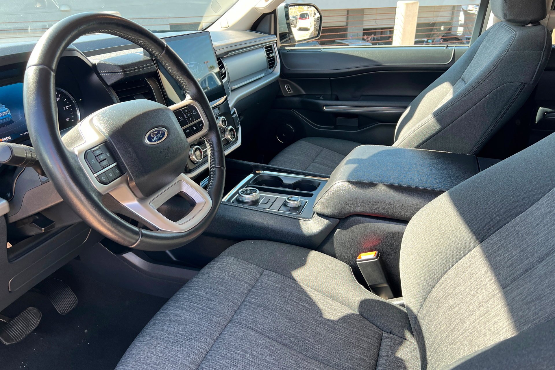 2024 Ford Expedition XLT - Photo 16