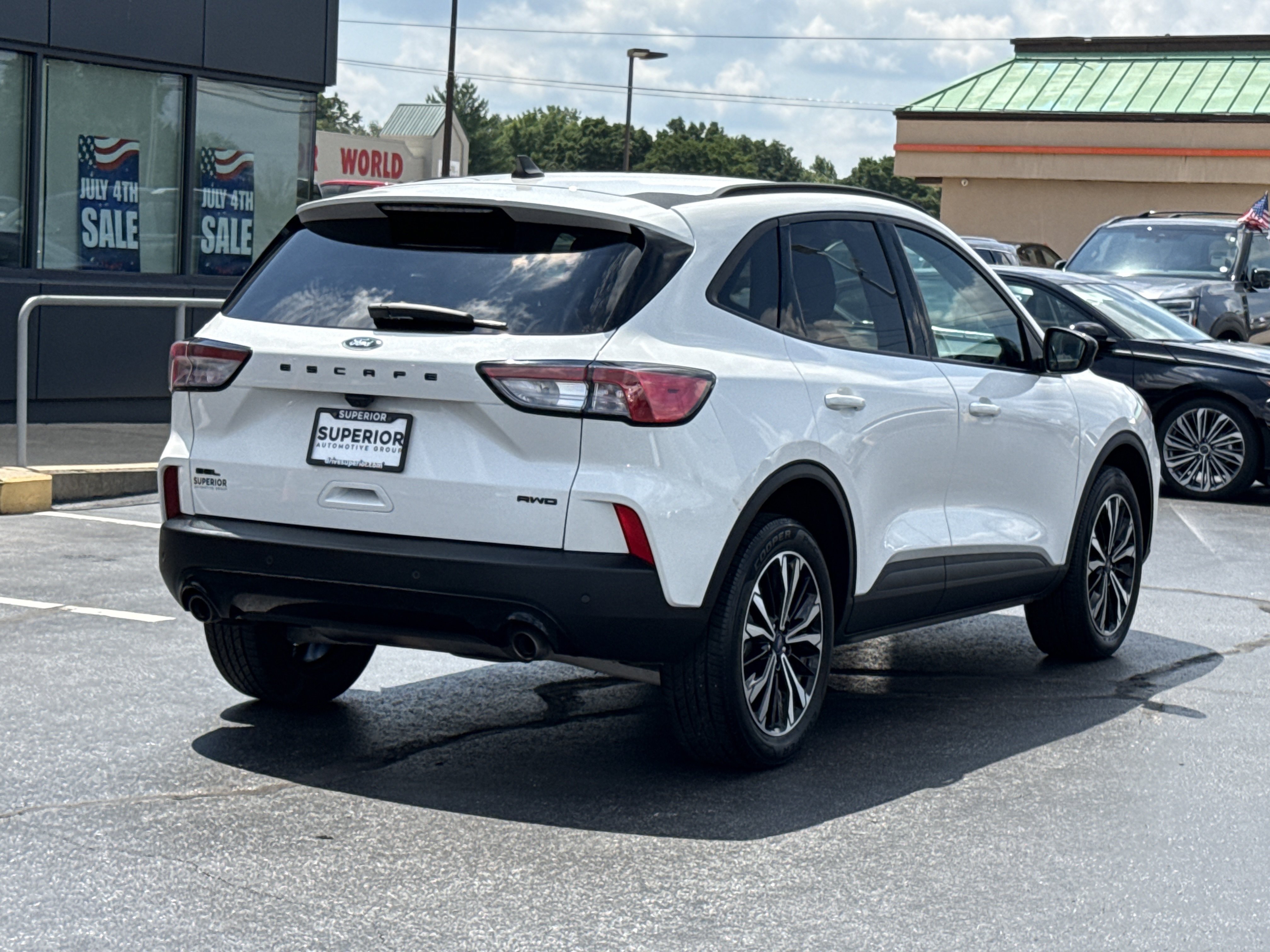 Used 2021 Iconic Silver Metallic Ford SEL AWD image 3