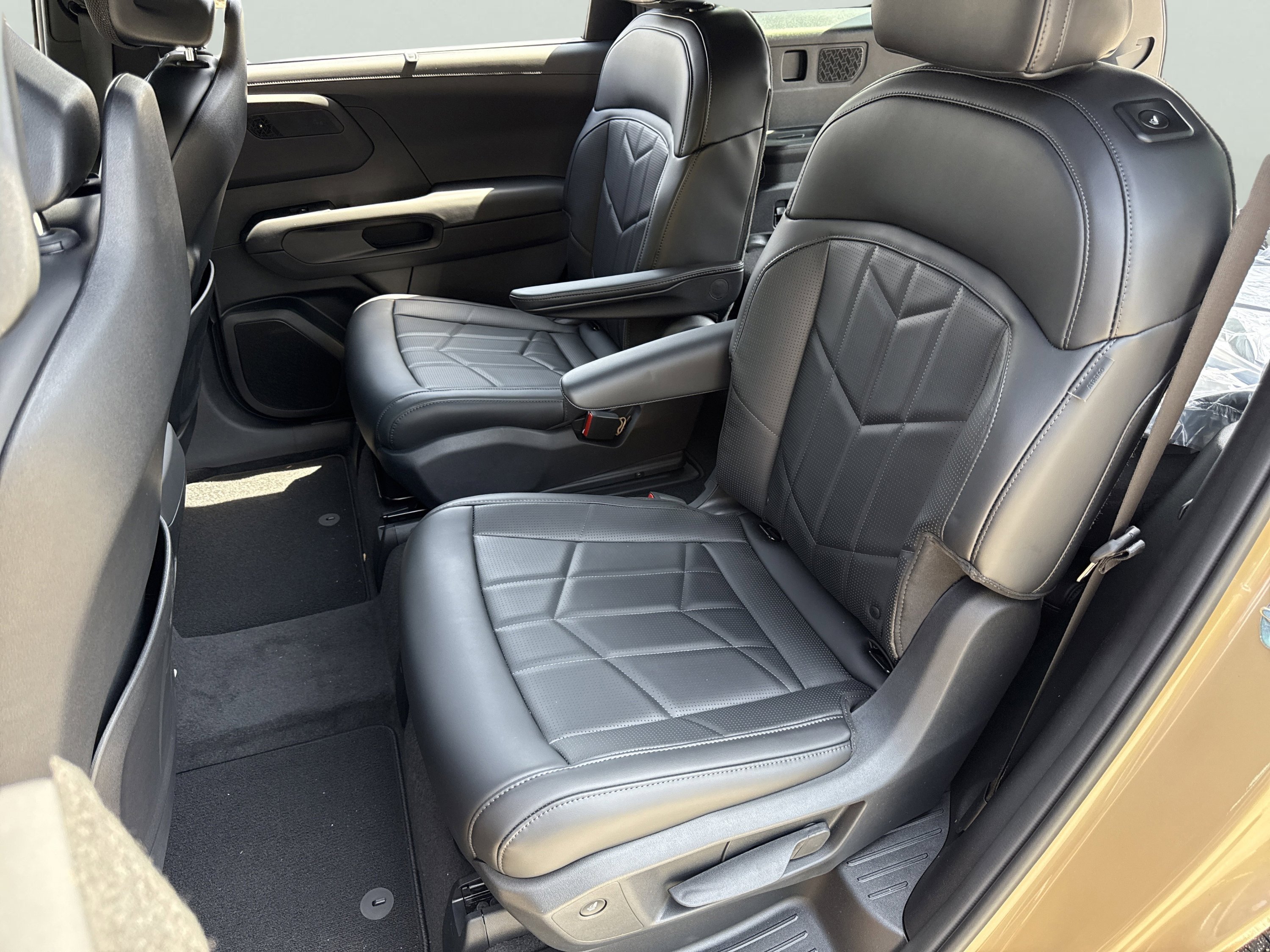 New 2027 Terrain Brown Kia X-Line SX image 23