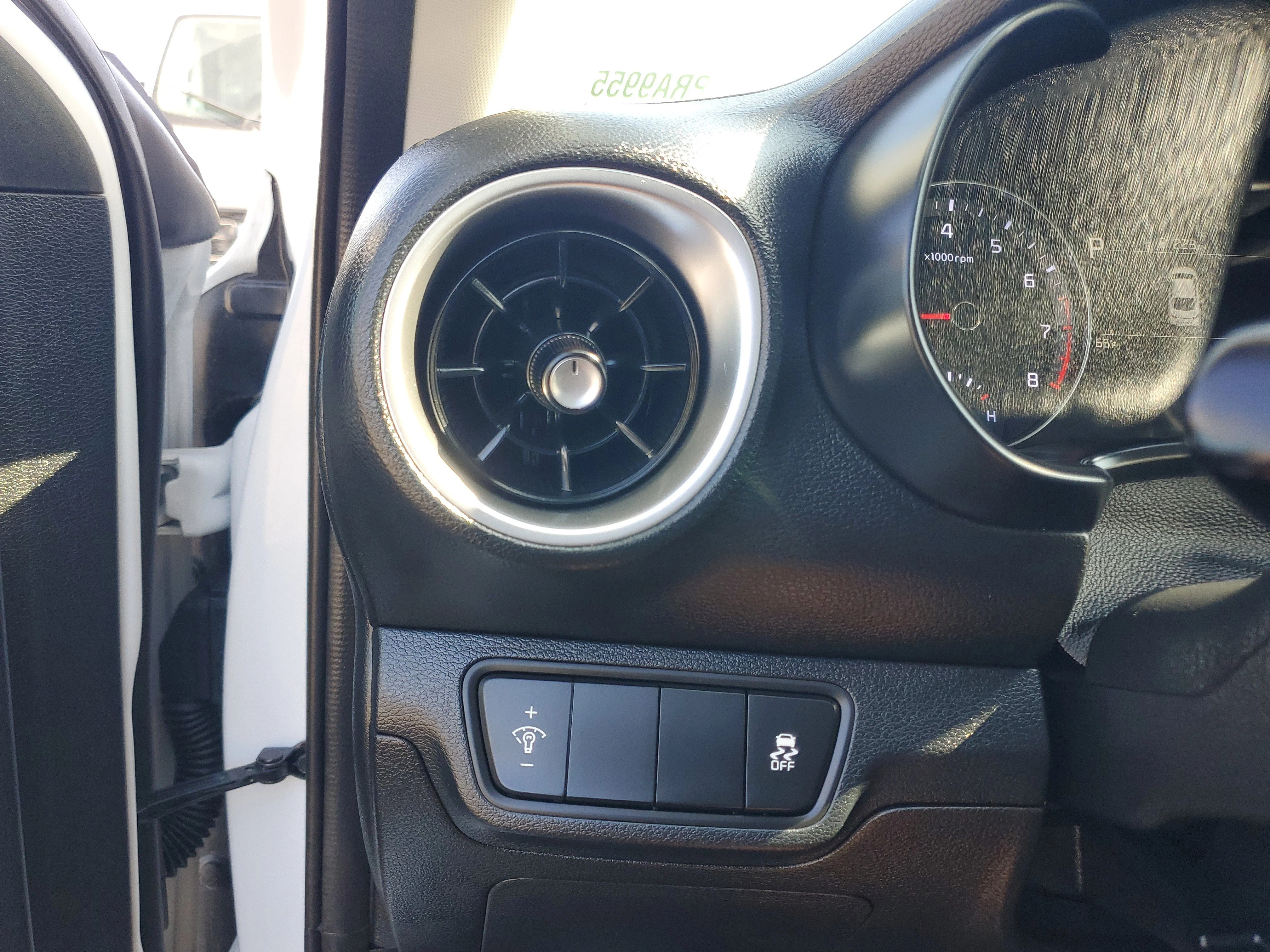 Certified Used 2024 White Kia LXS image 24