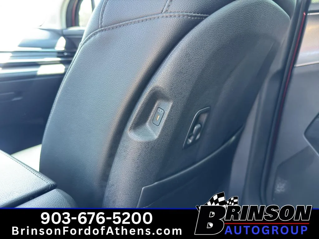 Used 2023 Dawning Red Kia SX image 13