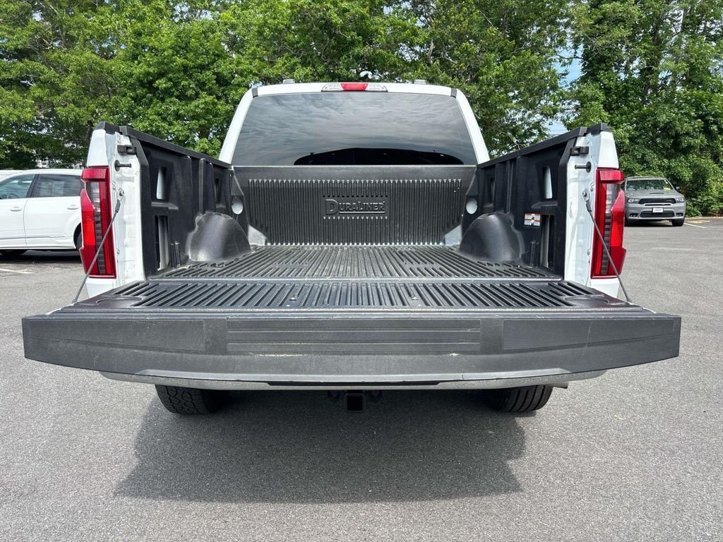 Used 2025 White Ford XLT image 5
