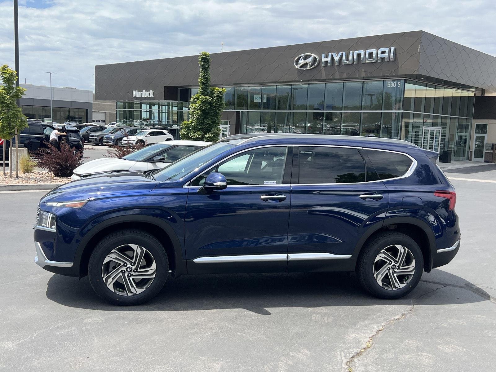 Certified Used 2022 Stormy Sea Hyundai SEL image 1