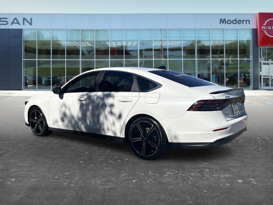 Used 2025 Platinum White Pearl Honda Sport image 3