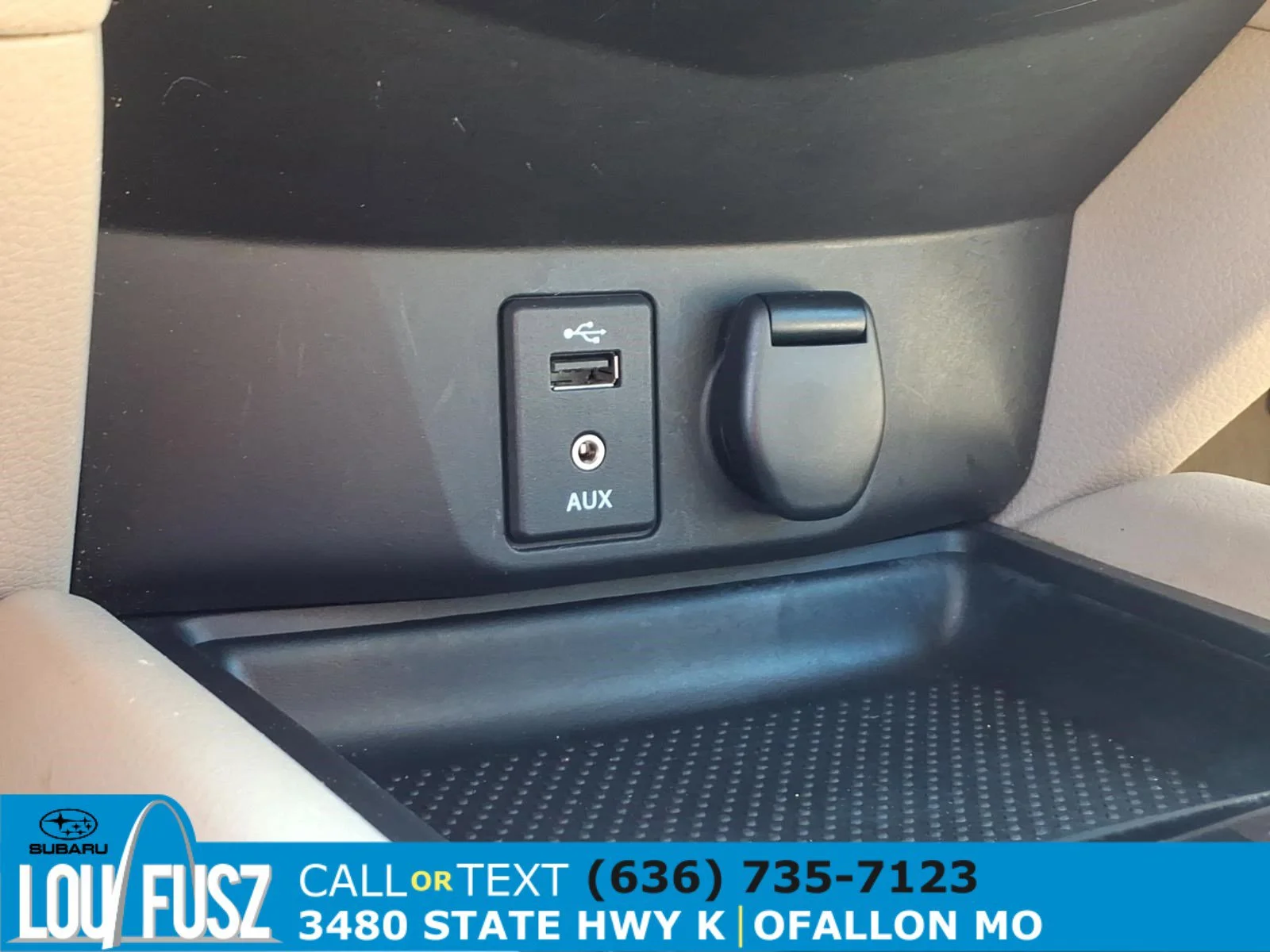 Used 2015 Gun Metallic Nissan SL image 15
