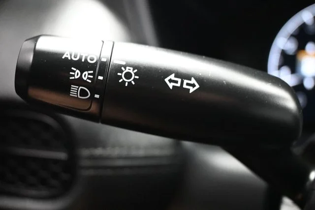 Used 2025 Black Honda LX image 19