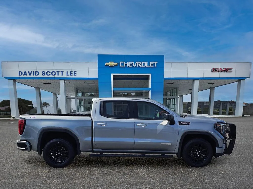Used 2024 Sterling Metallic GMC Elevation image 9