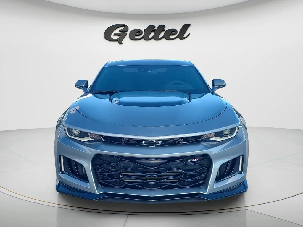 Used 2023 SHARKSKIN METALLIC Chevrolet ZL1 image 2