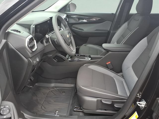 New 2026 Mosaic Black Metallic Chevrolet LT image 15