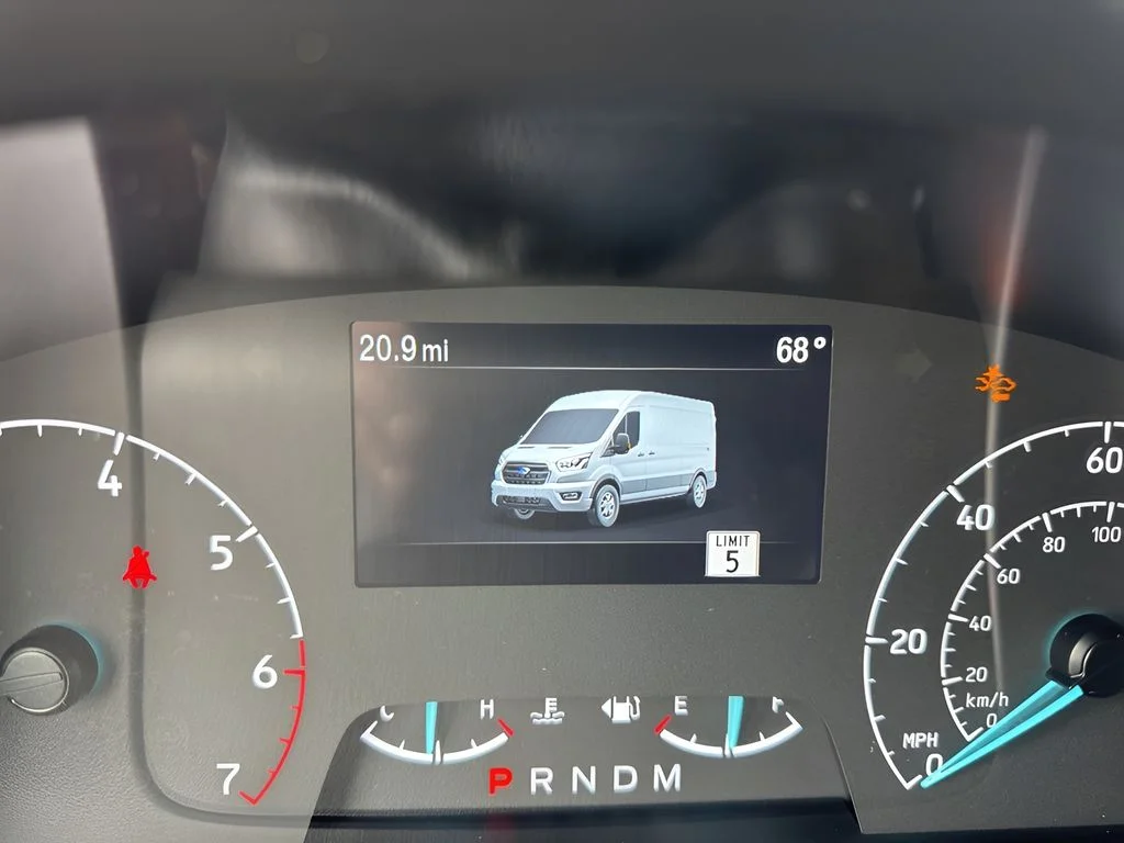 Used 2024 Silver Ford Base image 21