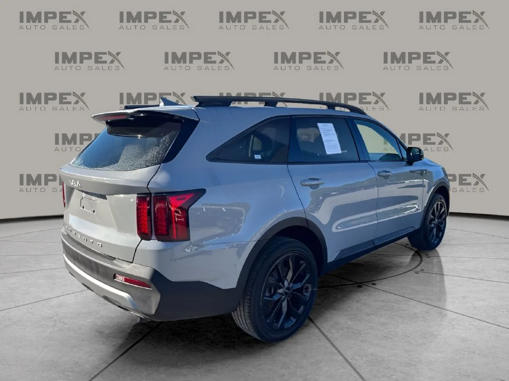 Used 2022 Gray Kia X-Line EX image 5