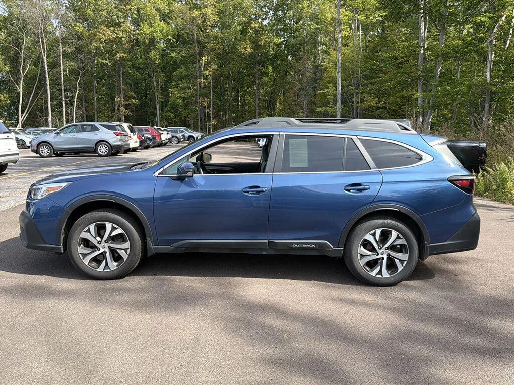 Used 2022 Abyss Blue Pearl Subaru Limited image 11