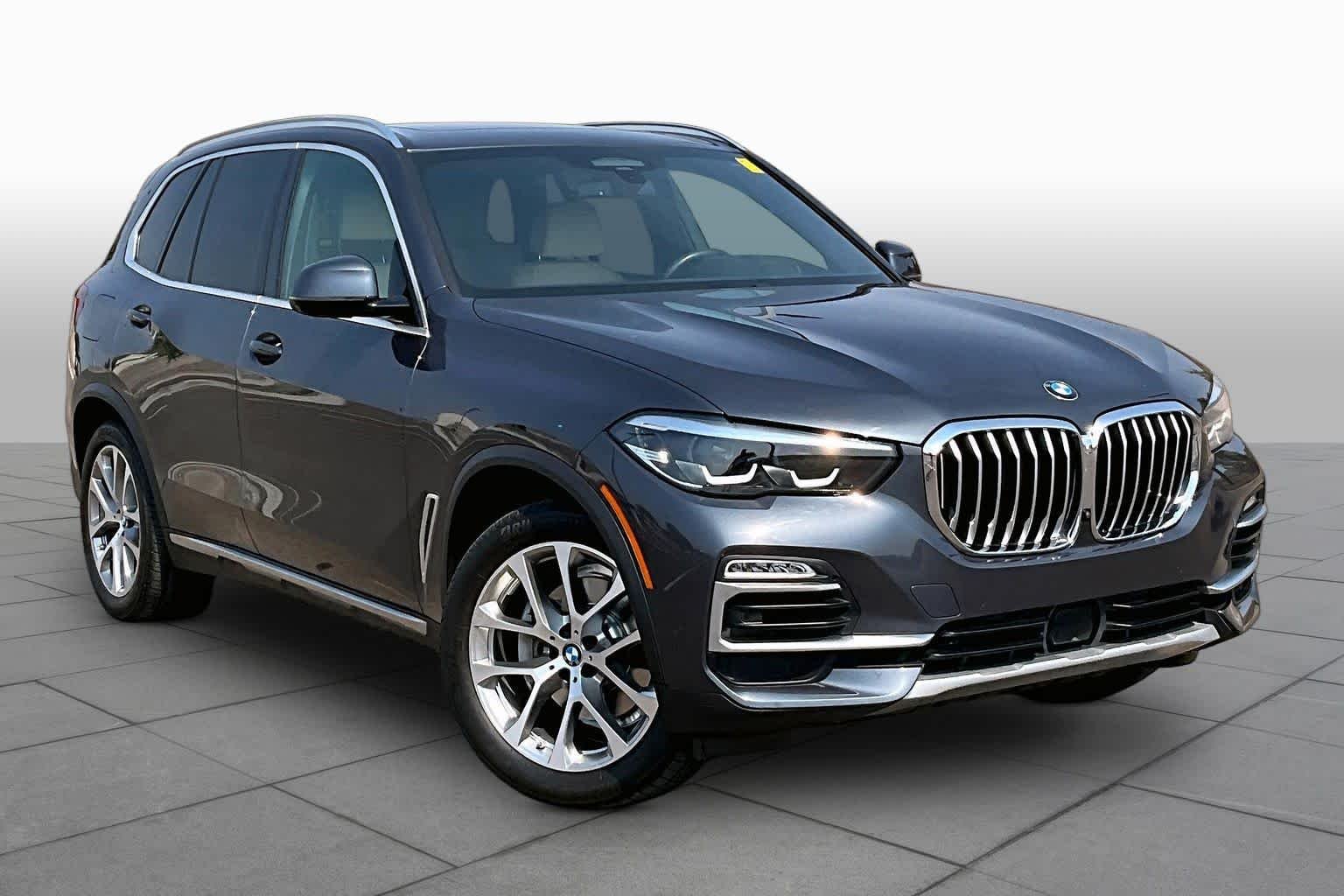 Used 2021 Arctic Gray Metallic BMW xDrive40i image 3