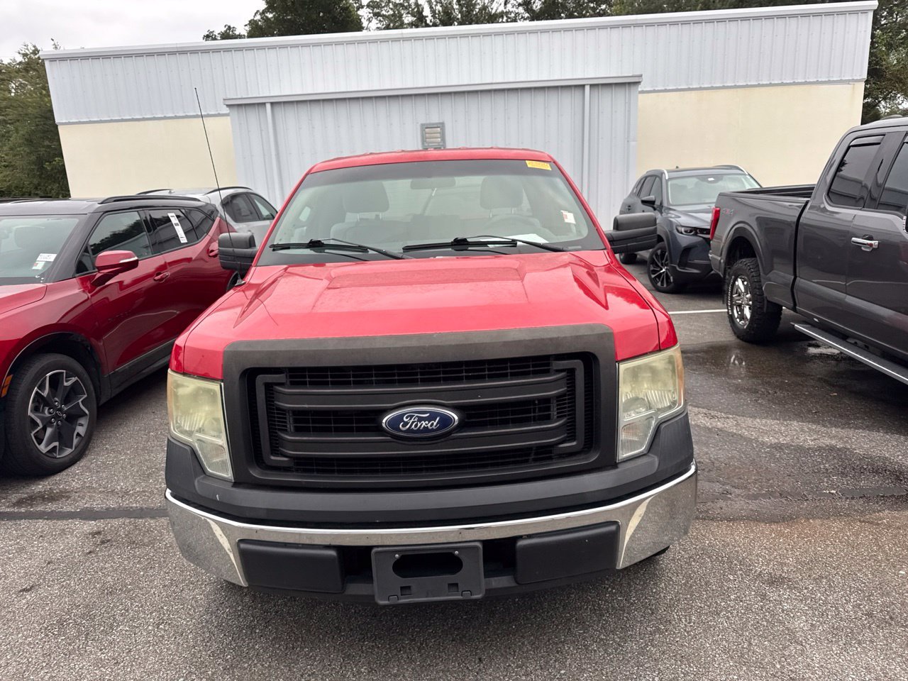 Used 2014 Red Ford XL image 2