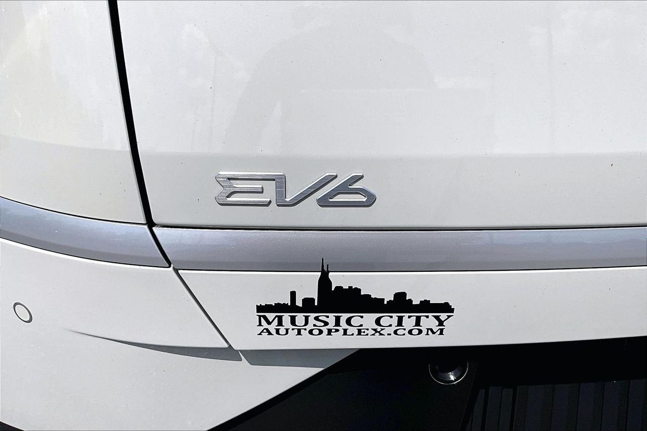 Used 2024 Glacier Kia Light Long Range image 26