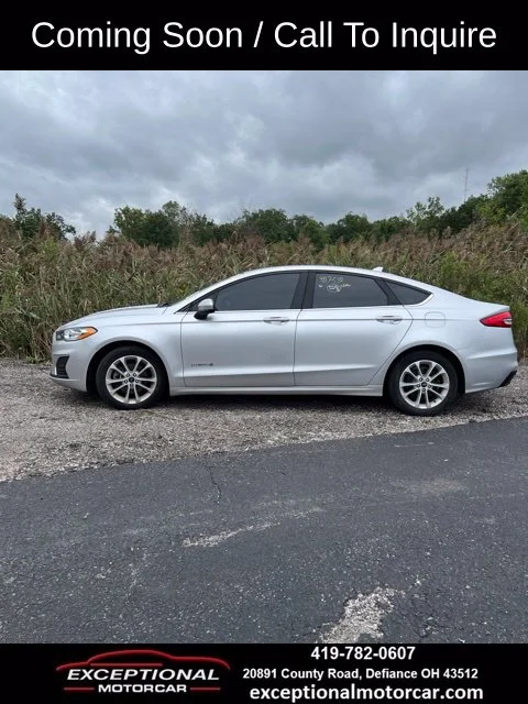 Used 2019 Silver Ford SE image 1