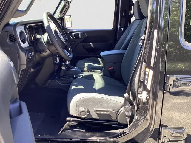 New 2026 Black Clearcoat Jeep 4-DOOR WILLYS image 10