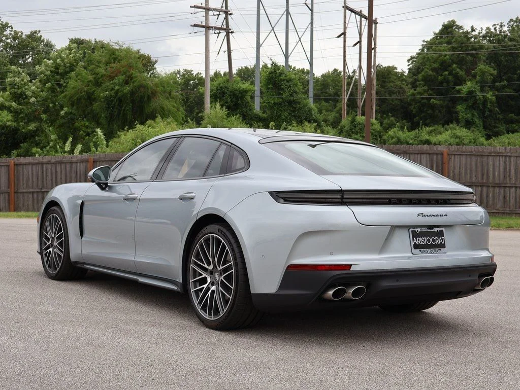 Used 2025 Dolomite Silver Metallic Porsche 4 image 3