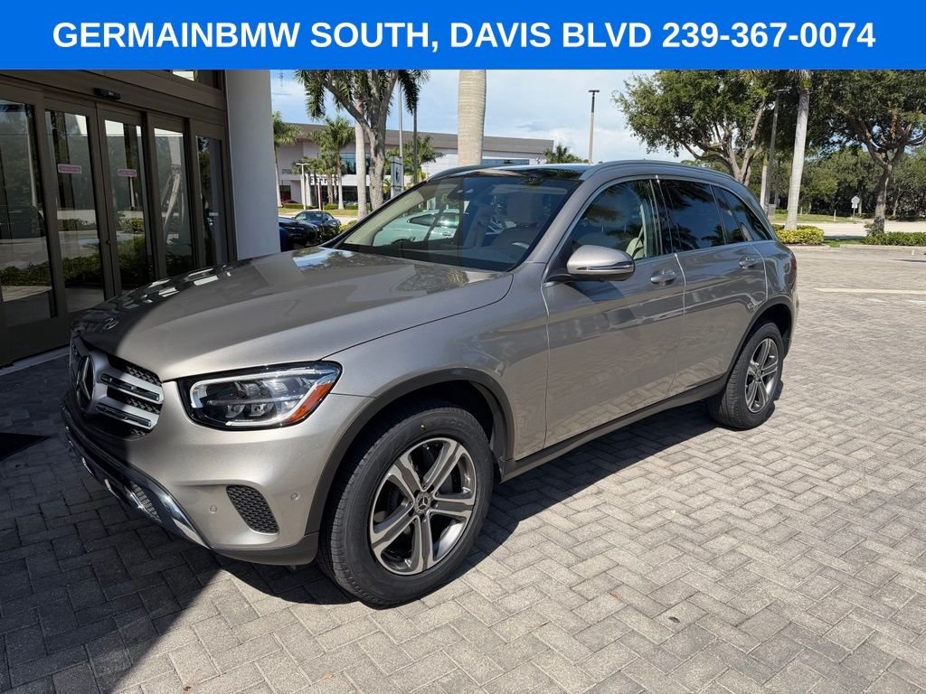 Used 2022 Mojave Silver Metallic Mercedes-Benz GLC 300 image 1