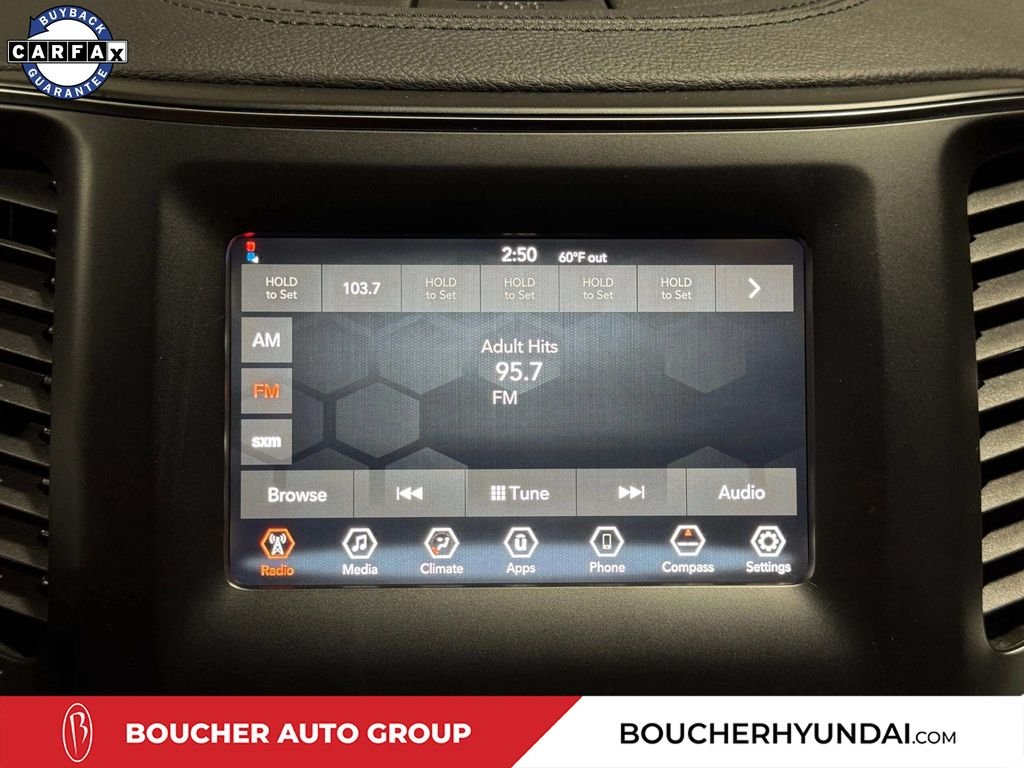 Used 2019 Diamond Black Crystal Pearlcoat Jeep Latitude Plus image 13