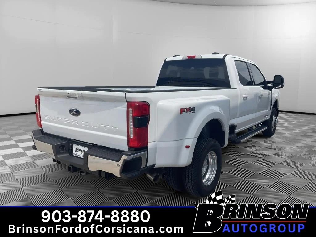 New 2026 Oxford White Ford F-350® XLT image 5