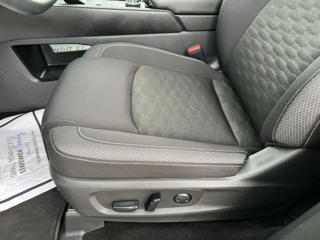 Used 2024 Silver Nissan SV image 12