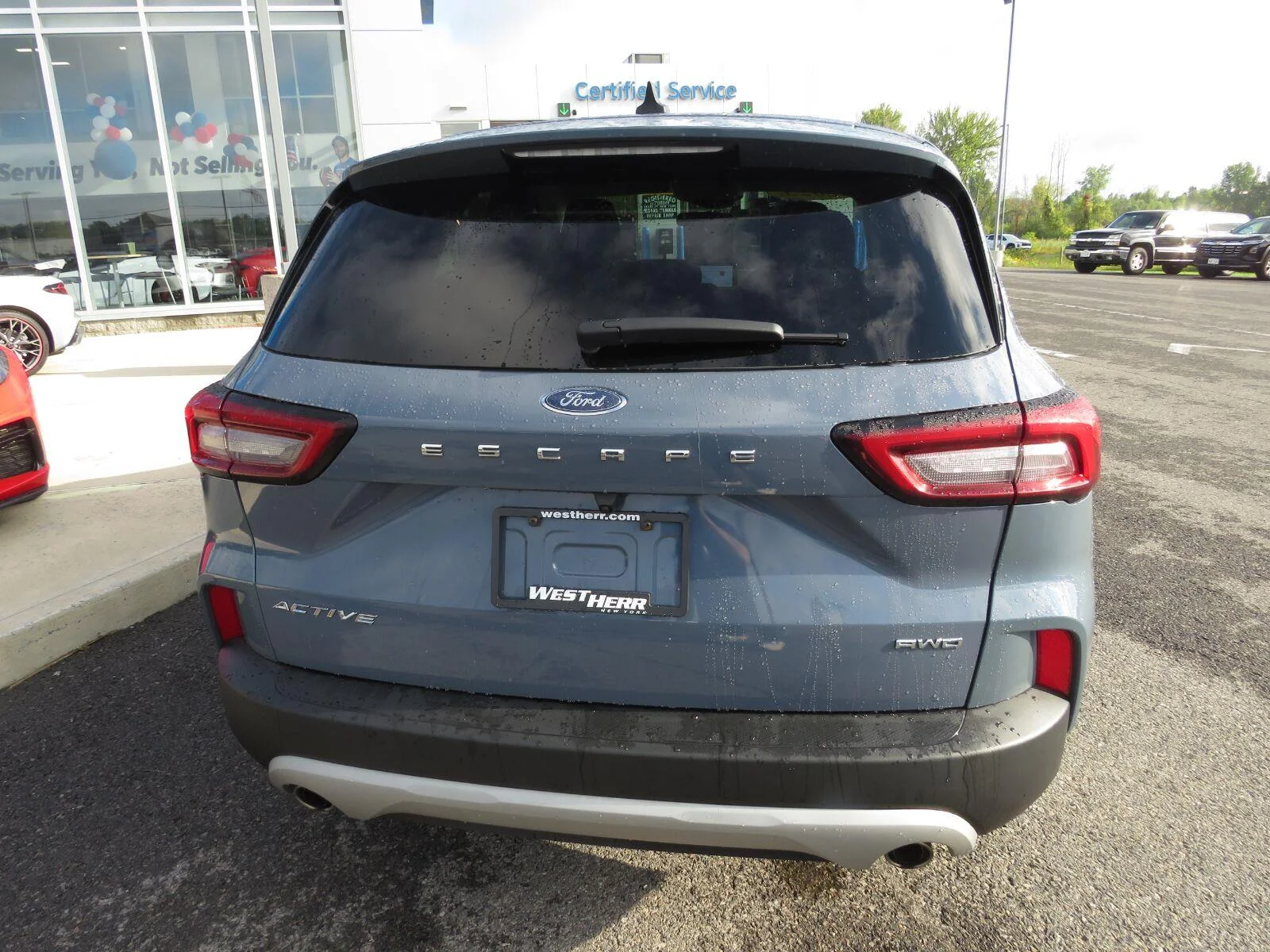 Used 2023 Vapor Blue Metall Ford Active image 8