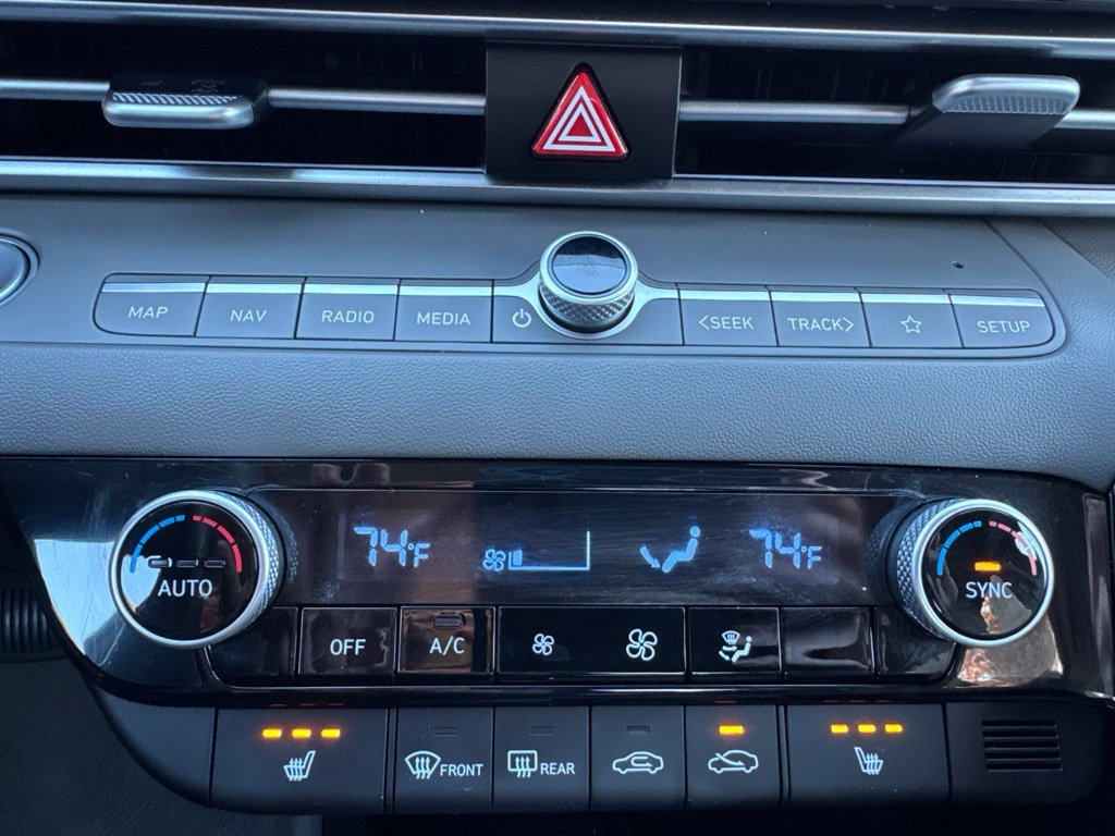 2024 Hyundai Elantra SEL - Photo 13