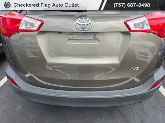 Used 2014 Pyrite Mica Toyota LE image 7