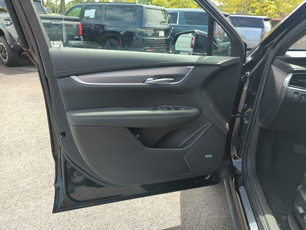Used 2023 Black Cadillac Luxury image 17