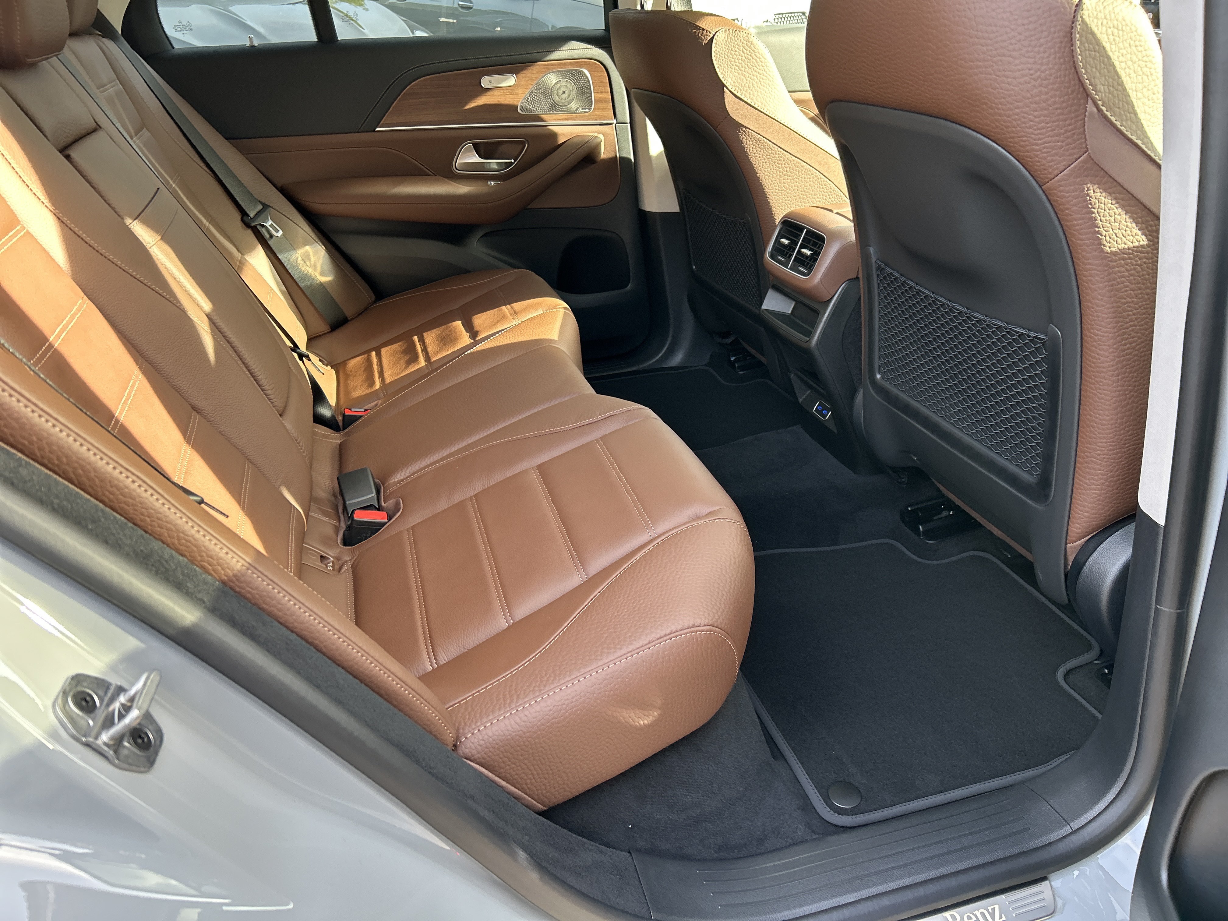 New 2026 MANUFAKTUR Alpine Grey Mercedes-Benz GLE 450 4MATIC® SUV image 39