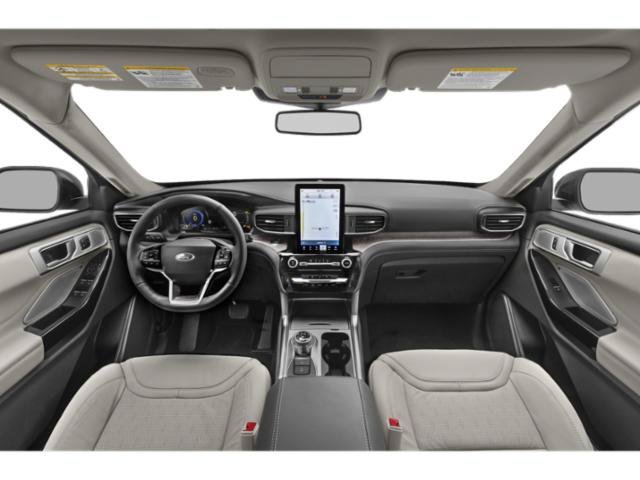 Used 2023 Rapid Red Metallic Tinted Clearcoat Ford Platinum image 8