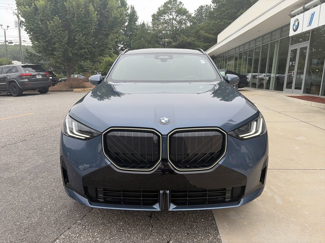 New 2026 Arctic Race Blue Metallic BMW 30 xDrive image 3