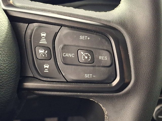 Used 2025 White Jeep Rubicon image 25