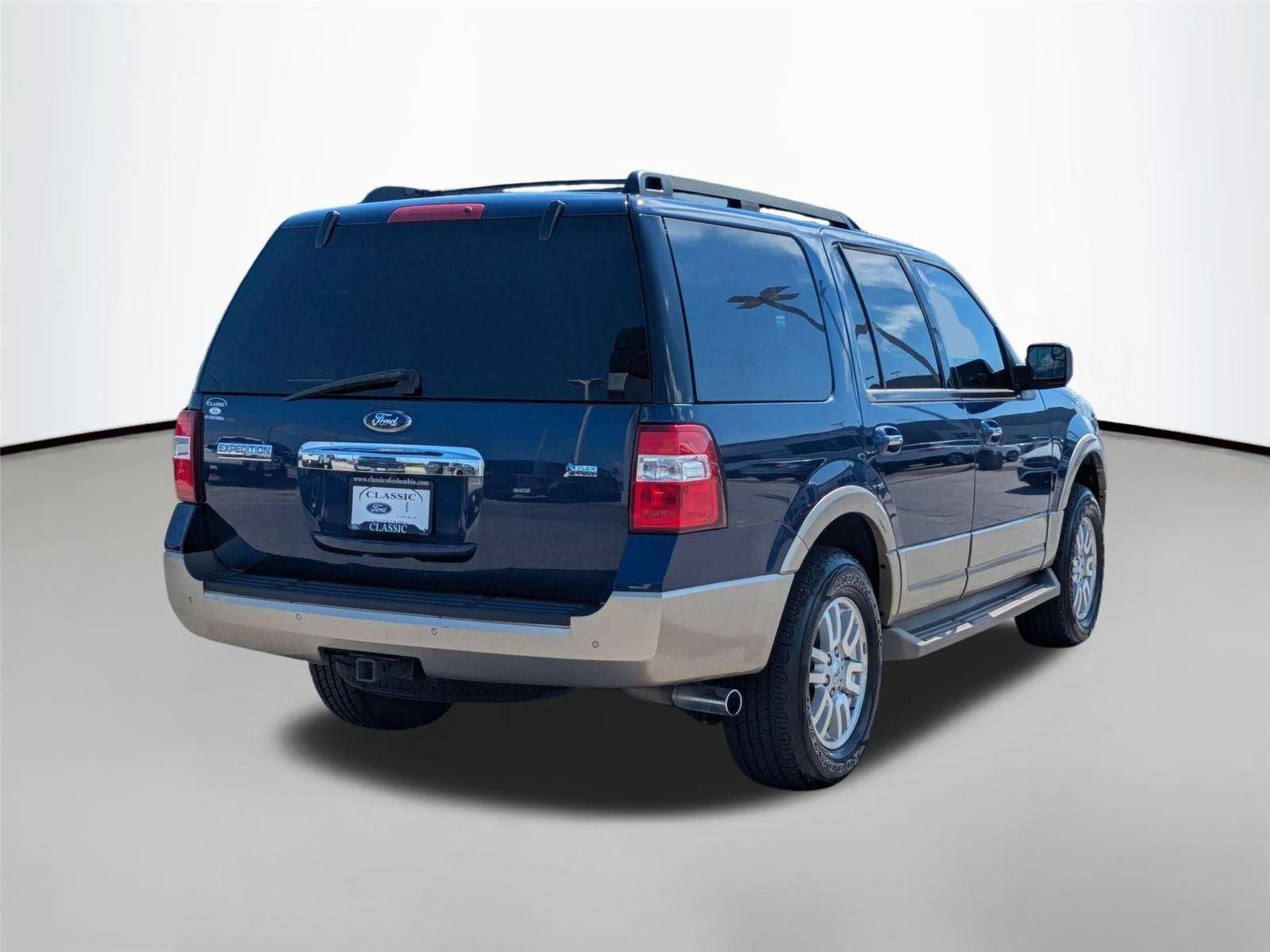Used 2012 Dark Blue Pearl Metallic Ford XLT image 5