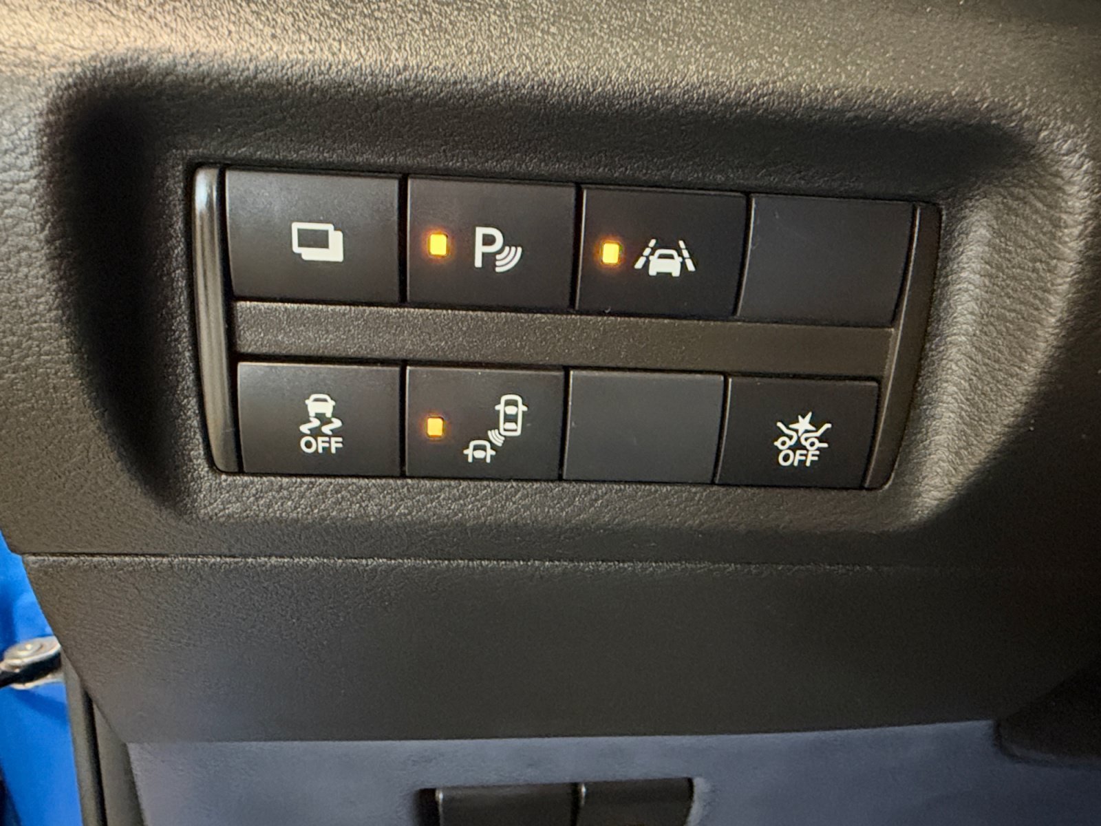 Used 2022 Electric Blue Metallic Nissan S image 24