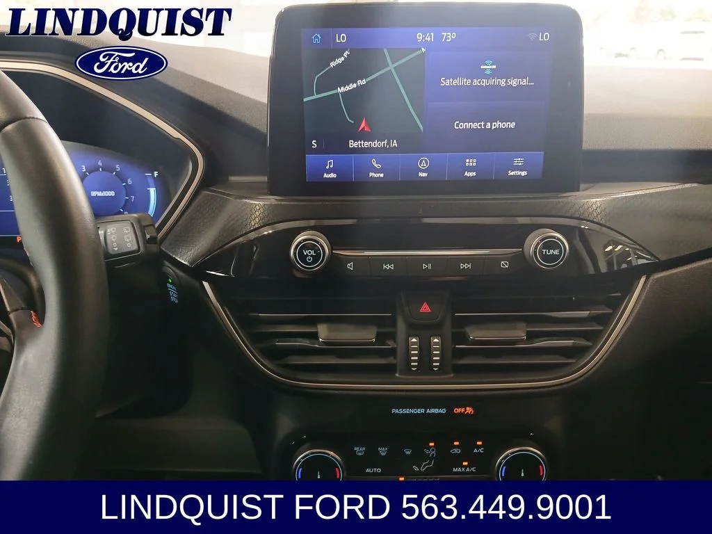 Used 2022 Silver Metallic Ford SEL image 18