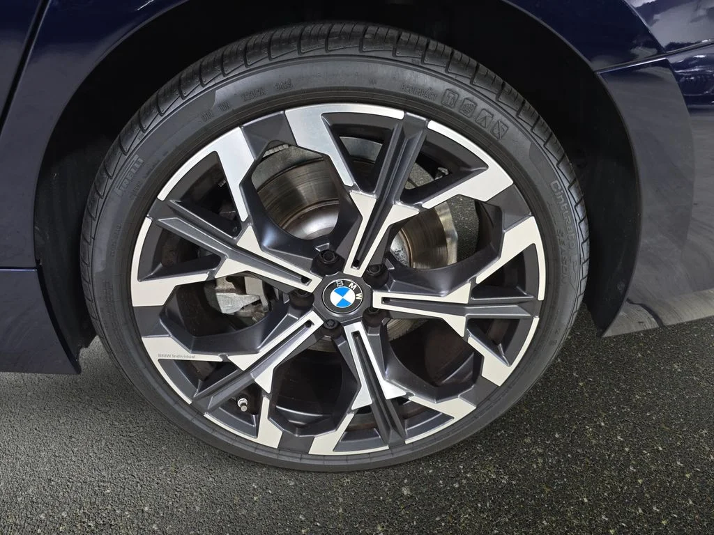 Used 2026 Tanzanite Blue II Metallic BMW 330i image 32